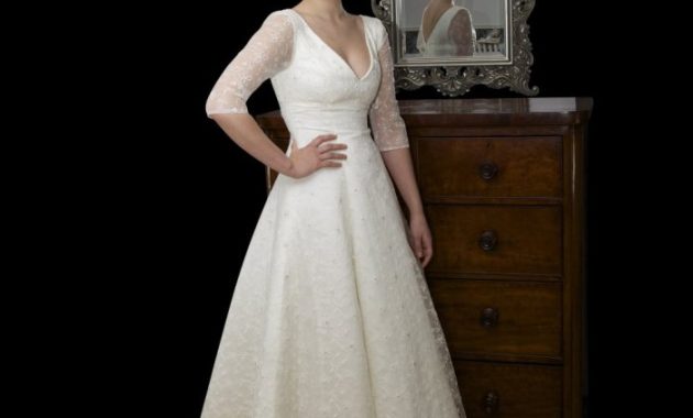 Sleeves tea length wedding dress